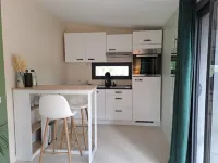 "La Pinède" - Aix-en-Provence lodge with jacuzzi