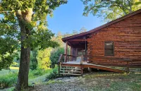 River's Bend Cabin Offers Solitude and Play on the Upper James River