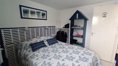 Maison de Vacances Avec Piscine Hotels near Camping Le Verdon