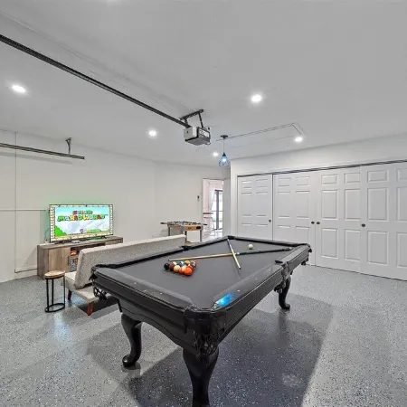 Perfect Sarasota Getaway: Fully Renovated Heated Pool w No Extra Fee -Game Room! Отели в г. Уитфилд