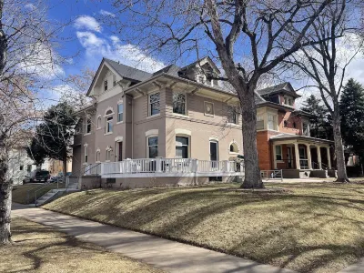 City Park Apartment 5