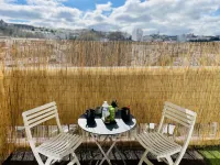 Appart Lumineux Avec Balcon, vue Imprenable sur Angoulême à 2 pas de la Gare TGV Hotels in der Nähe von Kathedrale von Angoulême