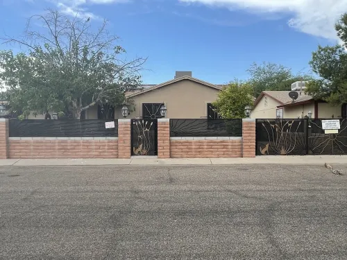 Beautiful 4bedroom and heated pool, great place for family gatherings! Hotels in Drexel Heights