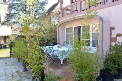 A Luxury 18thᵉ Century Historic and Heritage Home in Alsace. Hotels in 