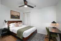 Family & Pet Friendly Modern Townhouse Hotels in Alabaster