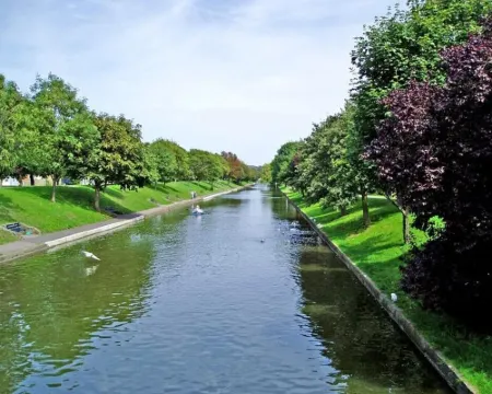 2 bedroomed cottage in Hythe, Kent, close to amenities and beach. Dogs welcome. Hotels in Hythe