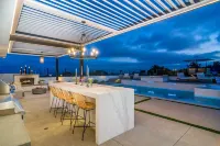 NEW 5 Bed 3 Bath, Ocean Views, Pool Spa, BBQ, Luxury Home! Hotels near Marshalls