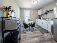 Stay on Spring #6 • 2Br Hotel-Style Apt • Downtown