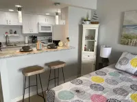 Great studio, wonderful amenities, OCEAN views!