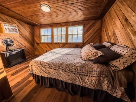 The Lookout Lake House