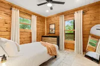 Hill Country Luxury Cabin