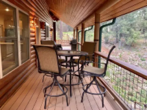 Secluded, Mystic Mountain Lodge w/cinema/arcade rm