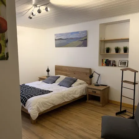 Apartment with garden