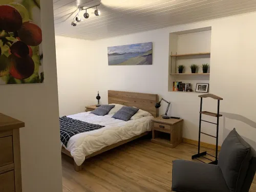 Apartment with garden