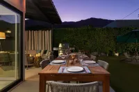 Palm Springs Perfection with Private Casita
