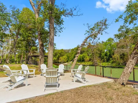 Luxury by the Lake - English Villa - Sleeps 23