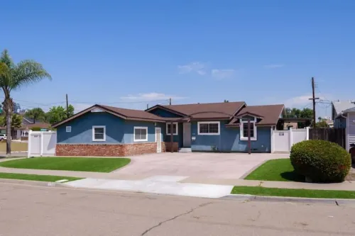 Private Oasis Near Downtown with Heated Pool and Spa