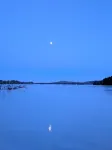 Lakefront home with something to enjoy for every season! Hotel a Lee