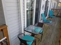 Beach Retreat Located in the Heart of Dewey!