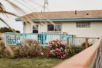 Cottage by the Sea Aug. 9-13 Available