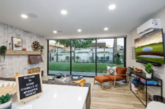 Your Downtown Chandler Oasis Awaits! Private Pool, Unbeatable Location, and More