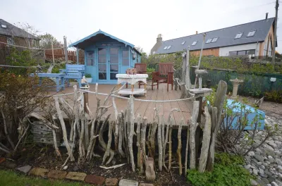 Driftwood Cottage, near Portsoy's historic harbour-stunning garden โรงแรมใน