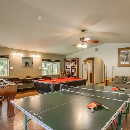 Creekside Lodging, Perfect Family Vacation, Recreation Area, Games, Pet Friendly