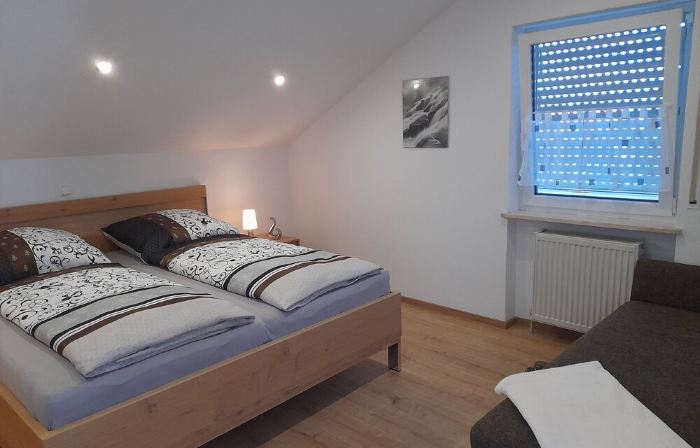 Spacious and family-friendly vacation apartment (pet-friendly)