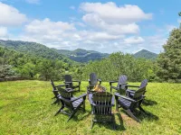 Luxury Mountain Estate w Panoramic Mountain Views