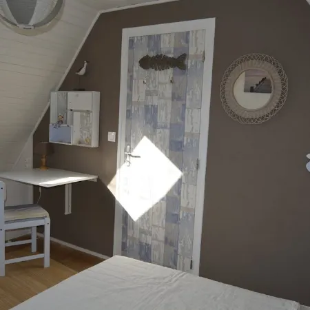 Charming renovated 3-room detached "Penty" with terrace, small garden and parking space