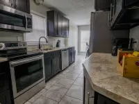 Classy, Charming, Comfy 2 BR Các khách sạn ở Tippecanoe County