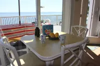 Beach Cottage With A Spectacular View ~ Your Own Private Beach ~ Includes Kayaks - 3-Star