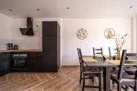 Ebenerdige, Moderne Ferienwohnung mit Viel Platz für die Ganze Familie Hotels in Thale