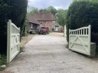 Beautiful 16th Century House in National Park 1 hr from London with Small Pool