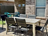 Matador Arena + Hot Tub + Game Room + 4Br Sleeps 14 + 4 Min to Loop