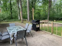 Woodland Retreat I Pet Friendly I Mins to Town Hotels in Stephenson