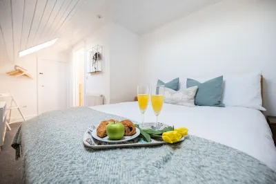 The Lookout Broadstairs, 3 bed 2 bath Apt, central, sea views, kids & dogs ok