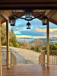 Magical Mountaintop Oasis, Private 5-acre Retreat with Stunning Views!
