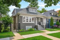 NEW! Large/Beautiful Home with 6BDS/4BTHS + Garage! Hotels near Walmart Supercenter