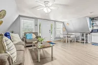 ★Hilltop Wooded Bliss♥ - Secluded Near Lake Fenced