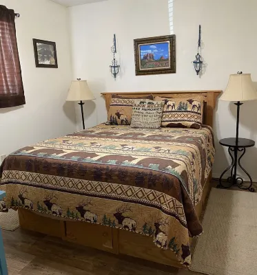 Clean, Private, Pet-friendly Family Getaway
