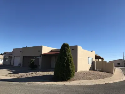 Beautiful Southeast Arizona Extraordinary Skies and Great Year Round Climate St. 앤드류 더 아포슬 카톨릭 처치 주변 호텔