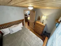 Cozy Cabin: Cute, Clean and 2 miles to Crystal Mtn. Resort! - 3-Star