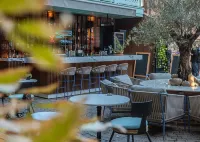 더 블루 폭스 호텔