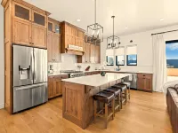 New Modern 5Br with AC - Walk to Targhee Shuttle Hotels in Driggs
