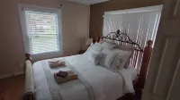 Home away from Home. Pet friendly.