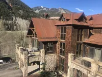 East End 5BR luxury home w/ Views, Home Theater Rm, HOT TUB & Amenities GALORE! Hotels near Telluride Regional Airport