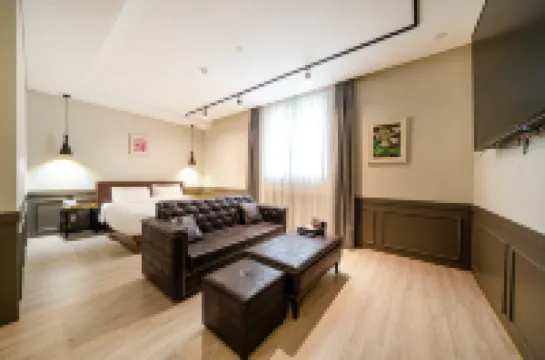 เรสต์ โฮเทล โรงแรมในคิมโพ