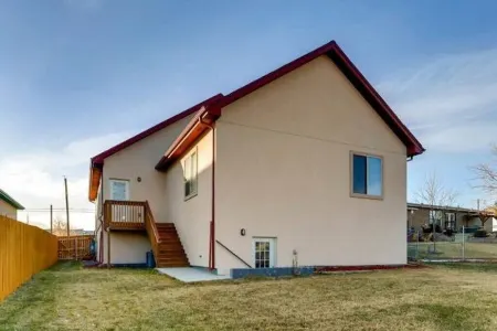 60 Minutes to Ski Country, 15 Minutes to Downtown Denver