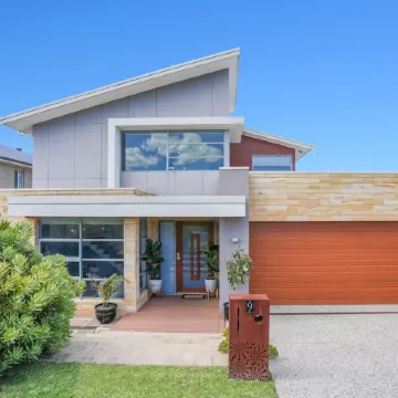 Entire Ocean View Shell Cove Mansion - Sleeps 16 guests 5 minute from the beach!